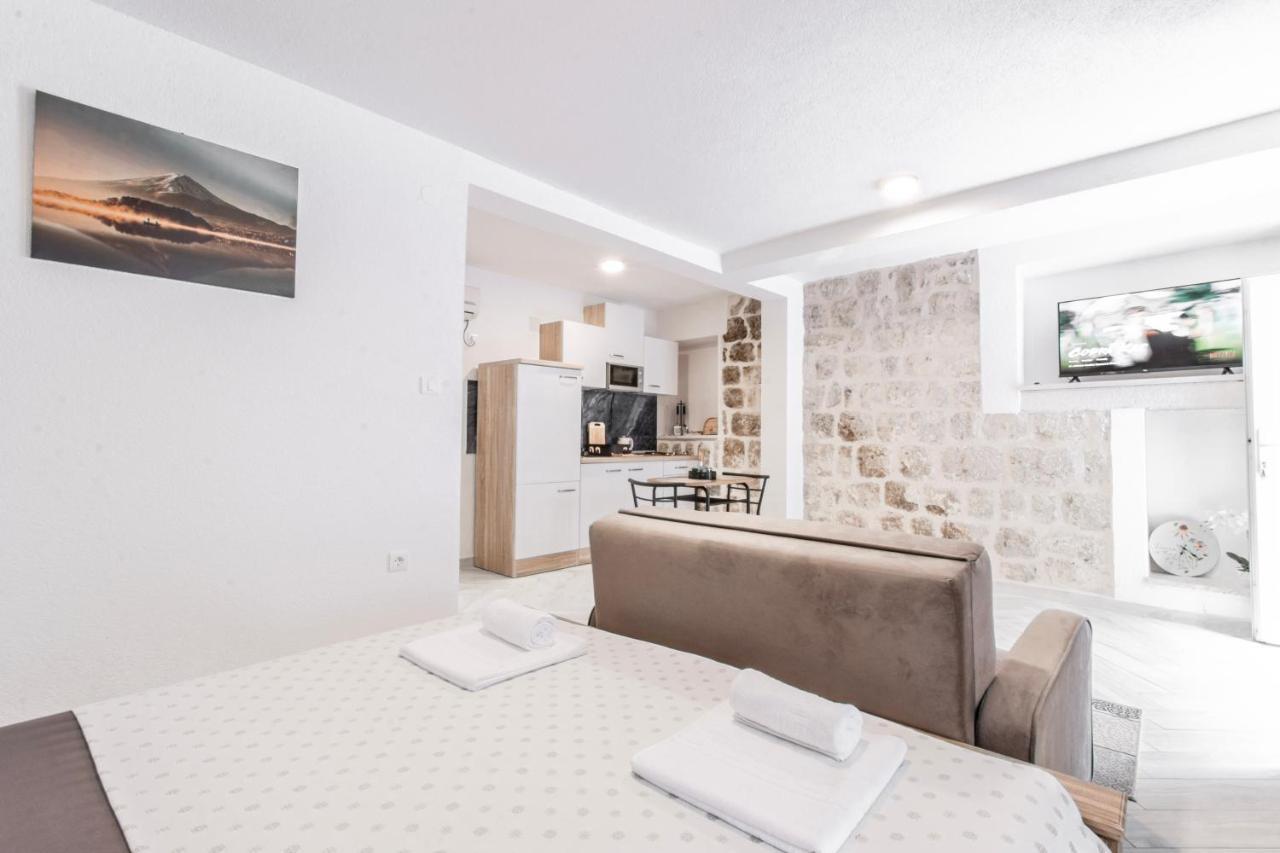 Apartments Florian ロプド エクステリア 写真