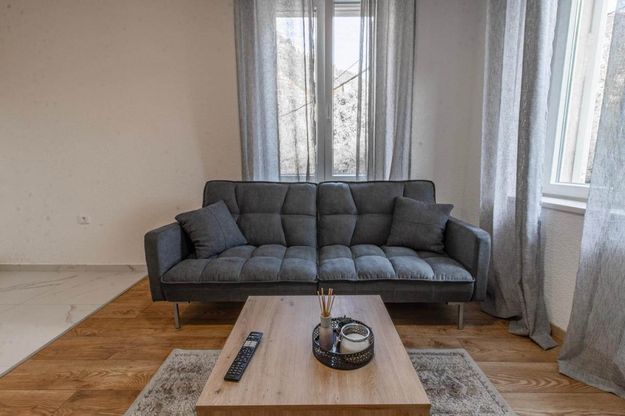 Apartments Florian ロプド エクステリア 写真