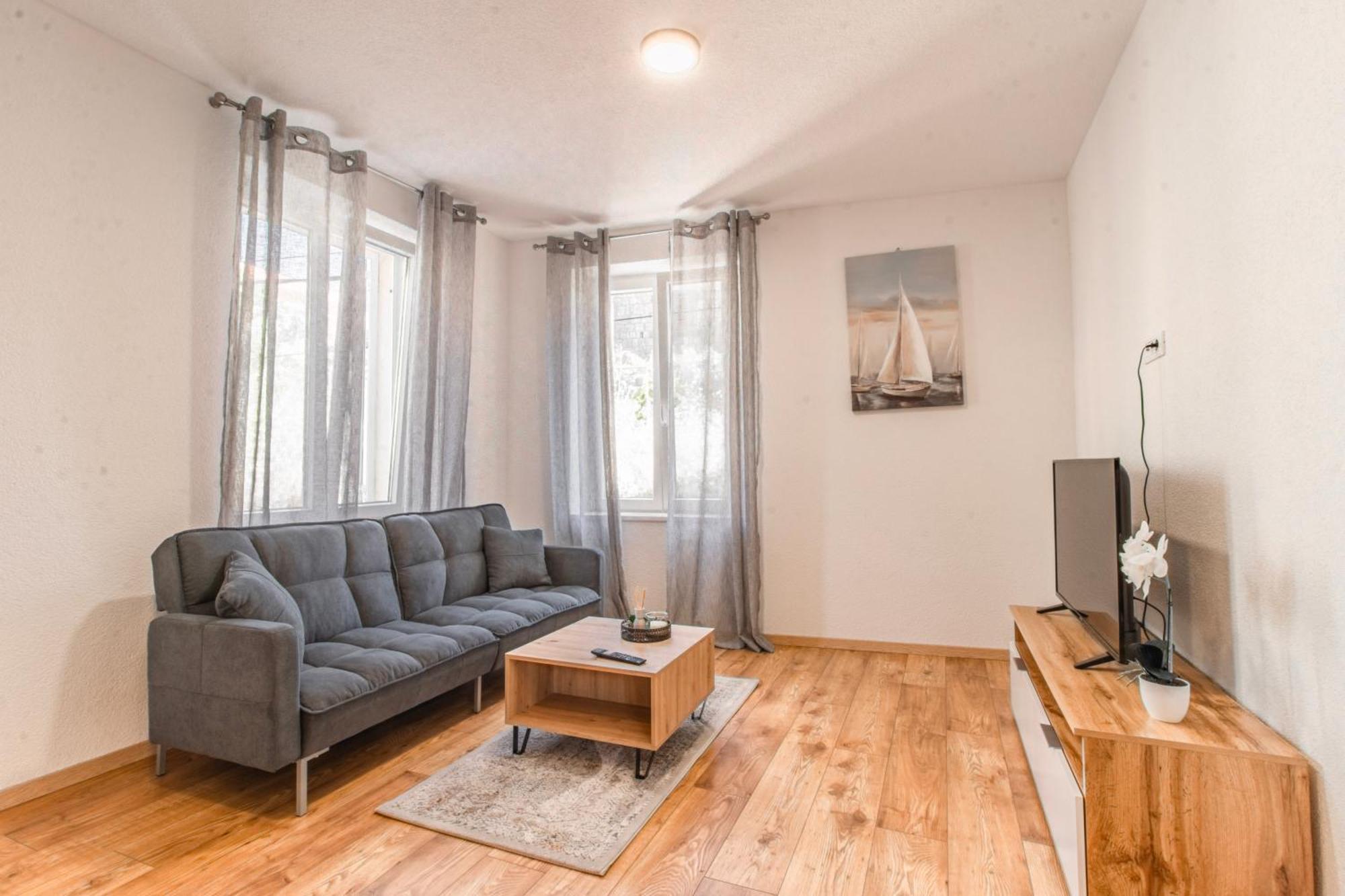 Apartments Florian ロプド エクステリア 写真