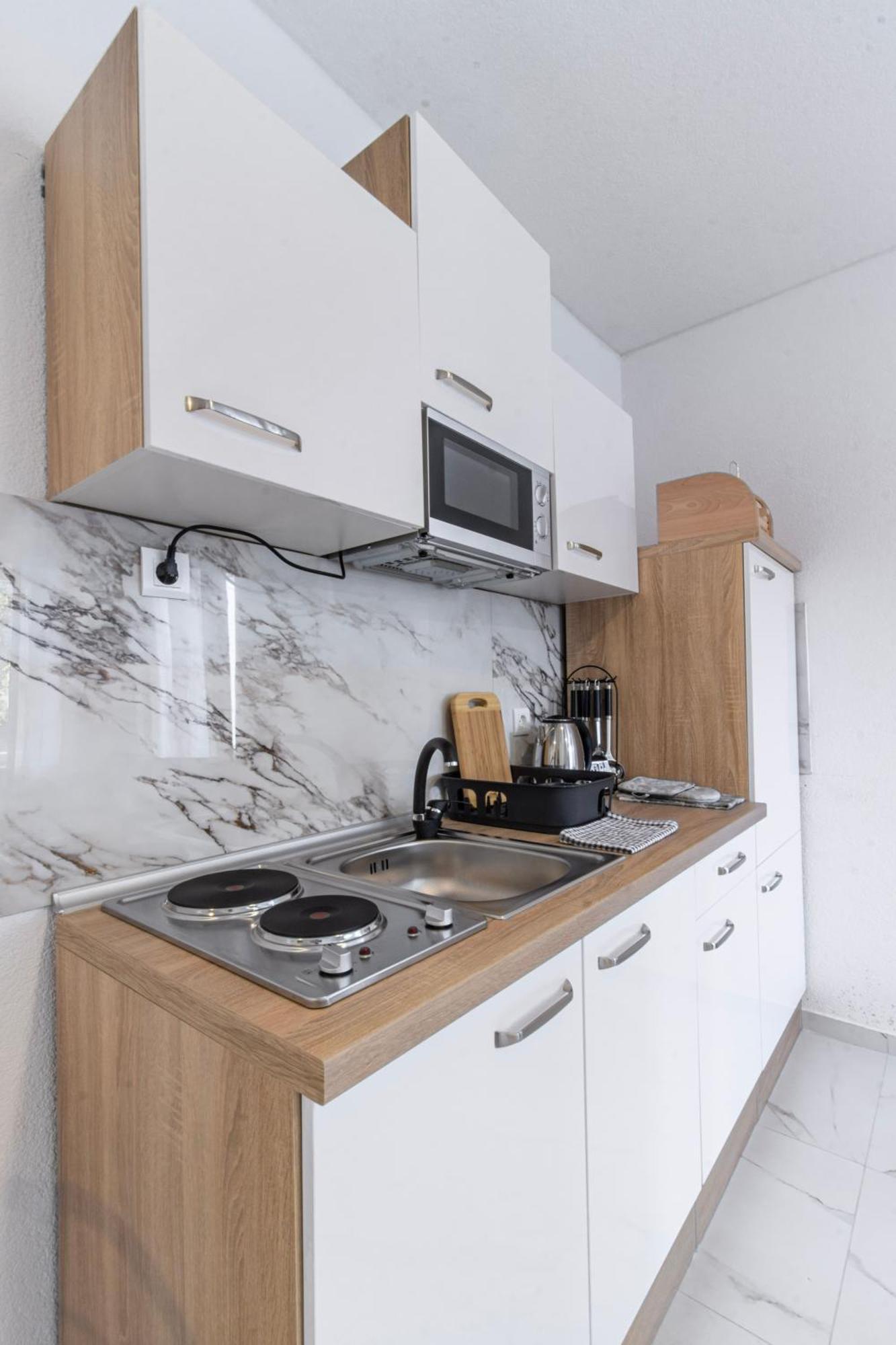Apartments Florian ロプド エクステリア 写真